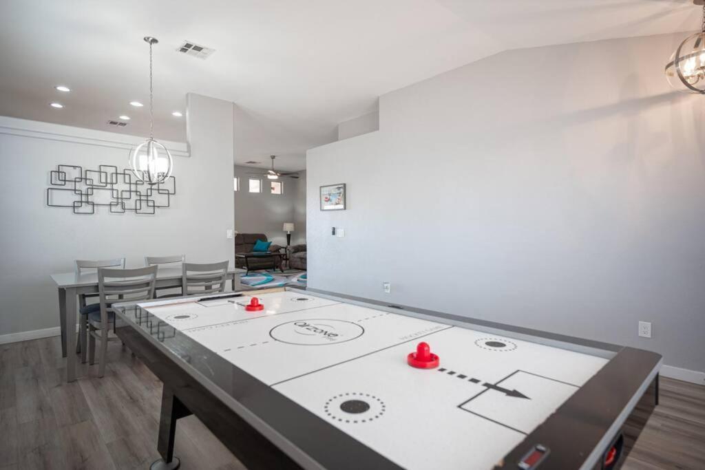 Gorgeous Las Vegas Home With Rv Parking Екстер'єр фото